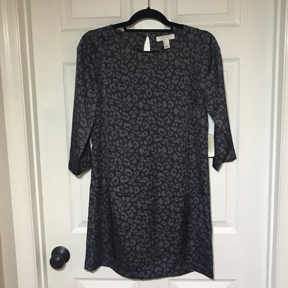 🎄 5/$25 NWT Forever 21 Animal Print Dress
